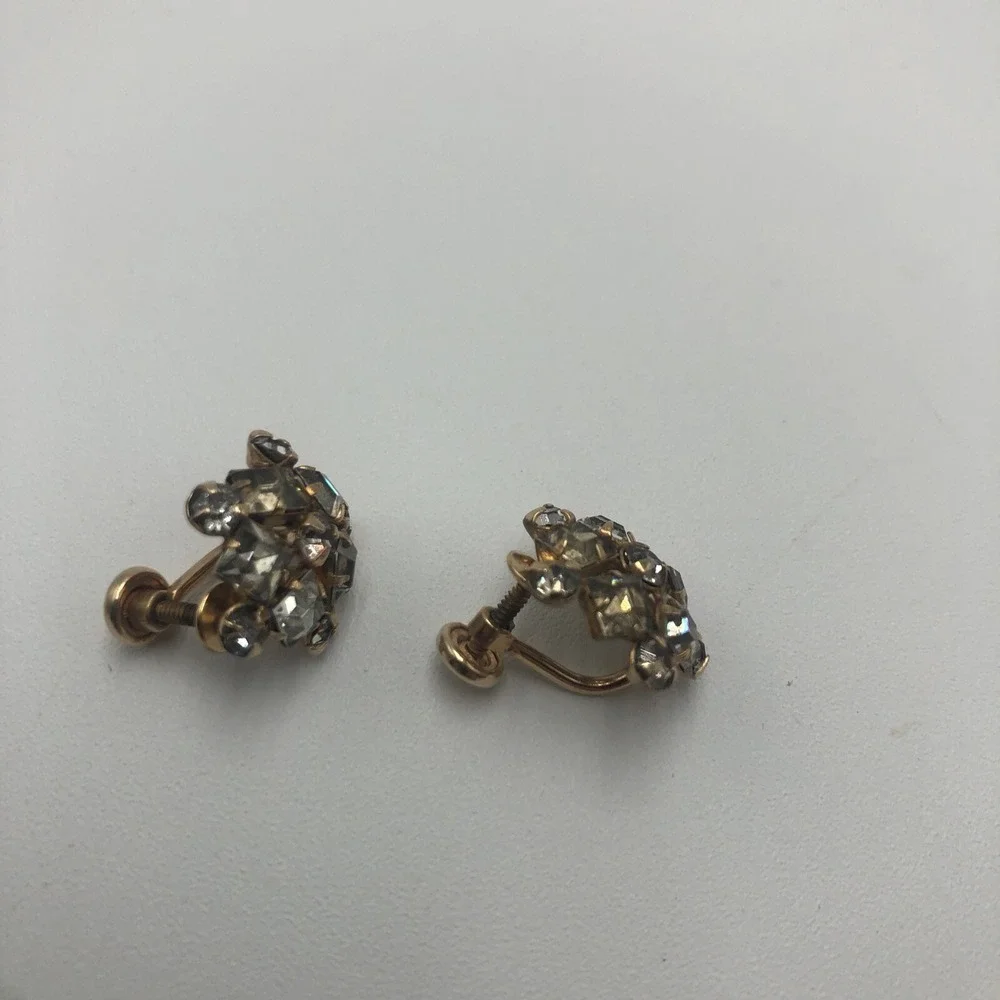 VINTAGE M&S GOLD FILLED EARRINGS WHITE‎ CRYSTALS STAR SHAPE SCREW ON 1/20-12K
